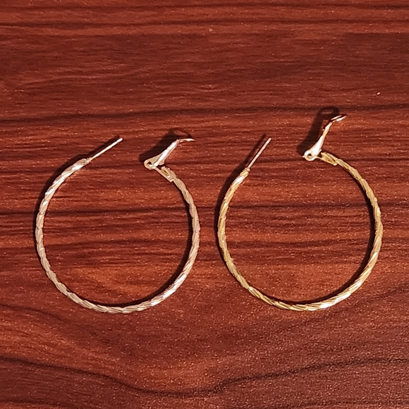 Gold Fashion Earrings - Picture 6 of 7
